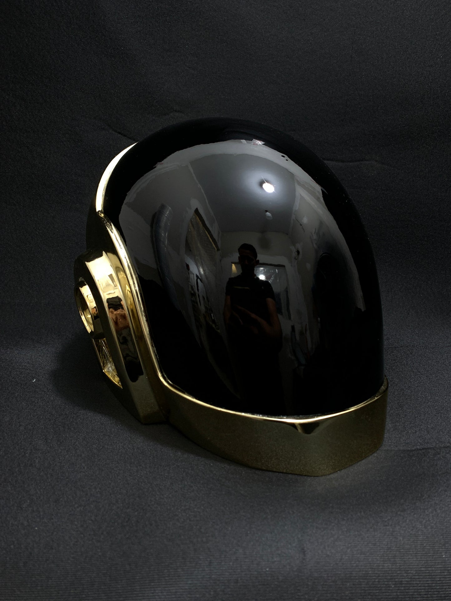 Casco Cromado de Daft Punk Guy-Manuel - Edición Exclusiva