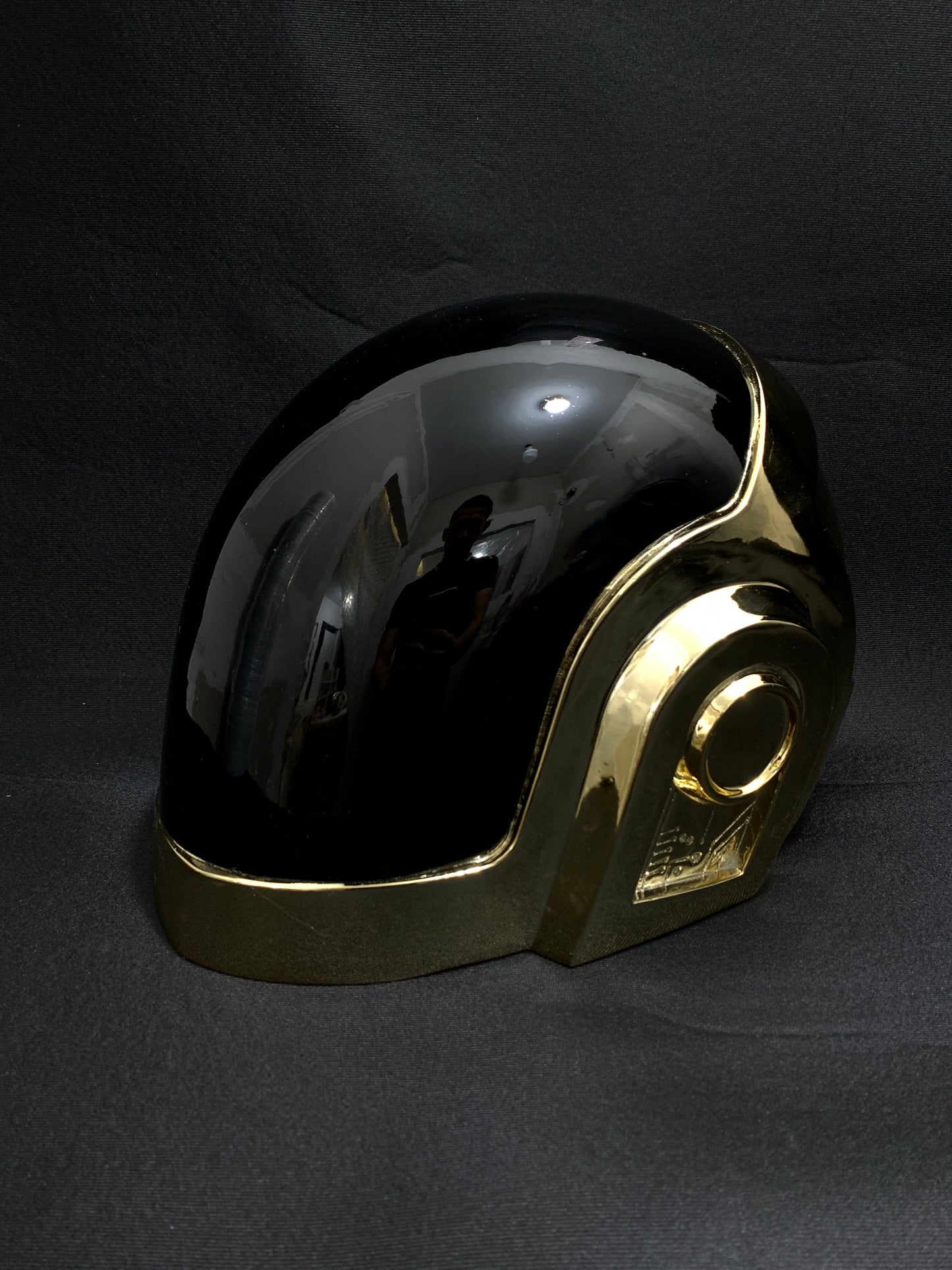 Casco Cromado de Daft Punk Guy-Manuel - Edición Exclusiva