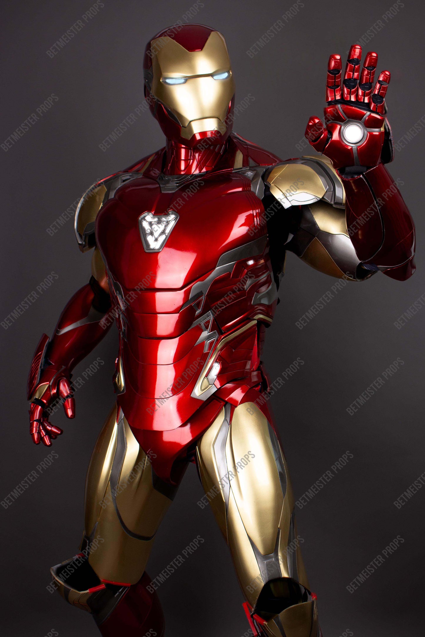 Complete Iron Man Mark 85 Cosplay - Handmade Edition and Realistic Details