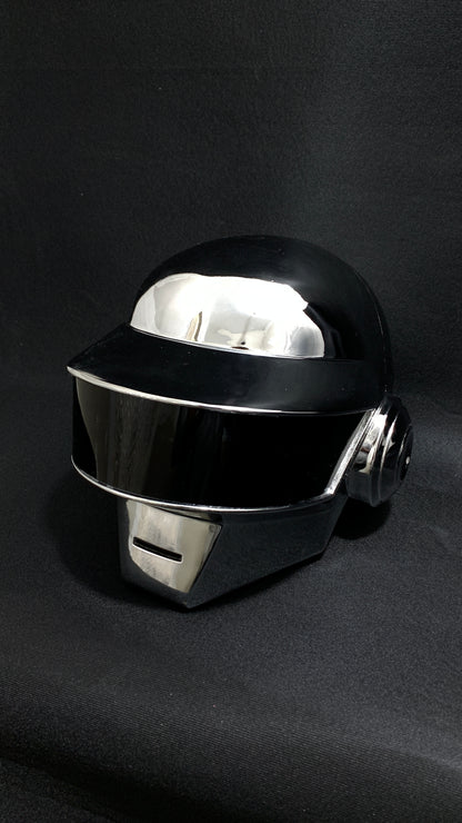 Set de Cascos Cromados de Daft Punk - Guy-Manuel y Thomas Bangalter